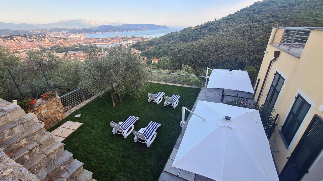 Agriturismo La Pietra 1 E La Pietra 2 La Spezia Bagian luar foto