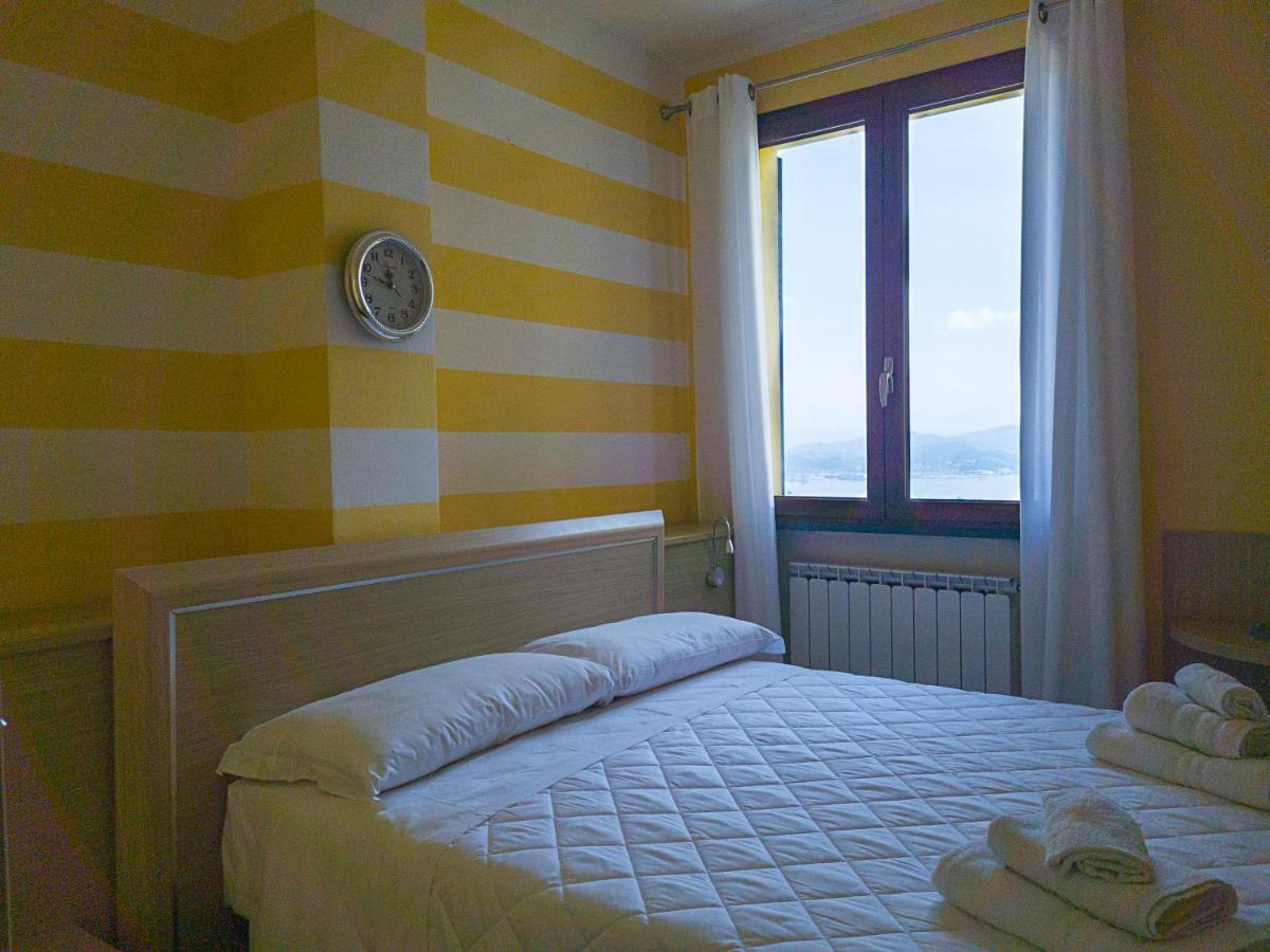 Agriturismo La Pietra 1 E La Pietra 2 La Spezia Bagian luar foto