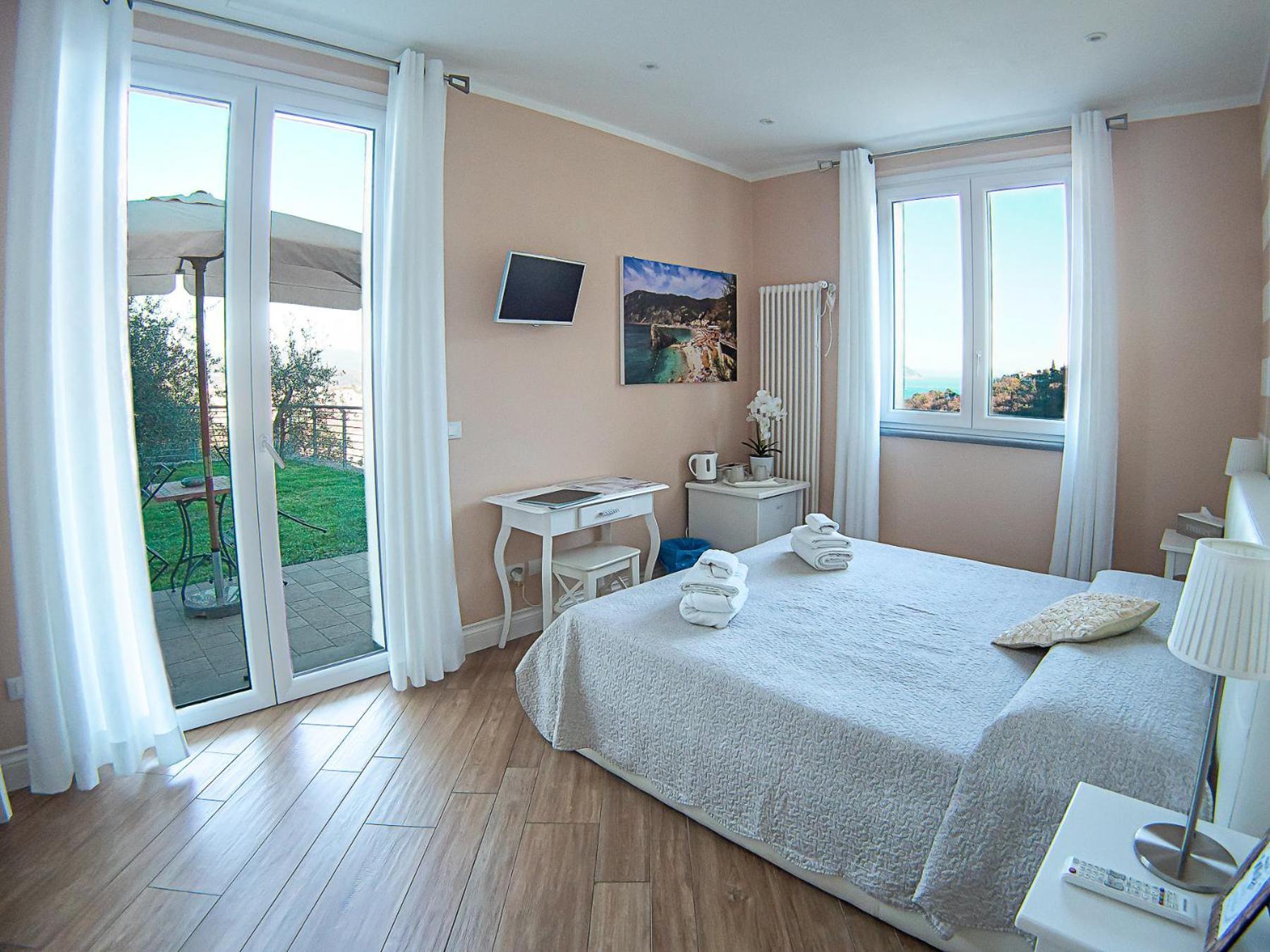 Agriturismo La Pietra 1 E La Pietra 2 La Spezia Bagian luar foto