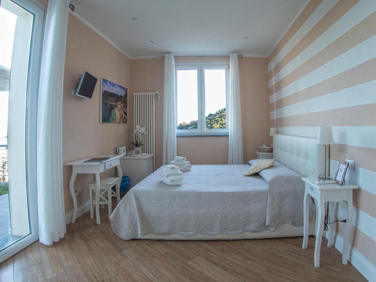 Agriturismo La Pietra 1 E La Pietra 2 La Spezia Bagian luar foto